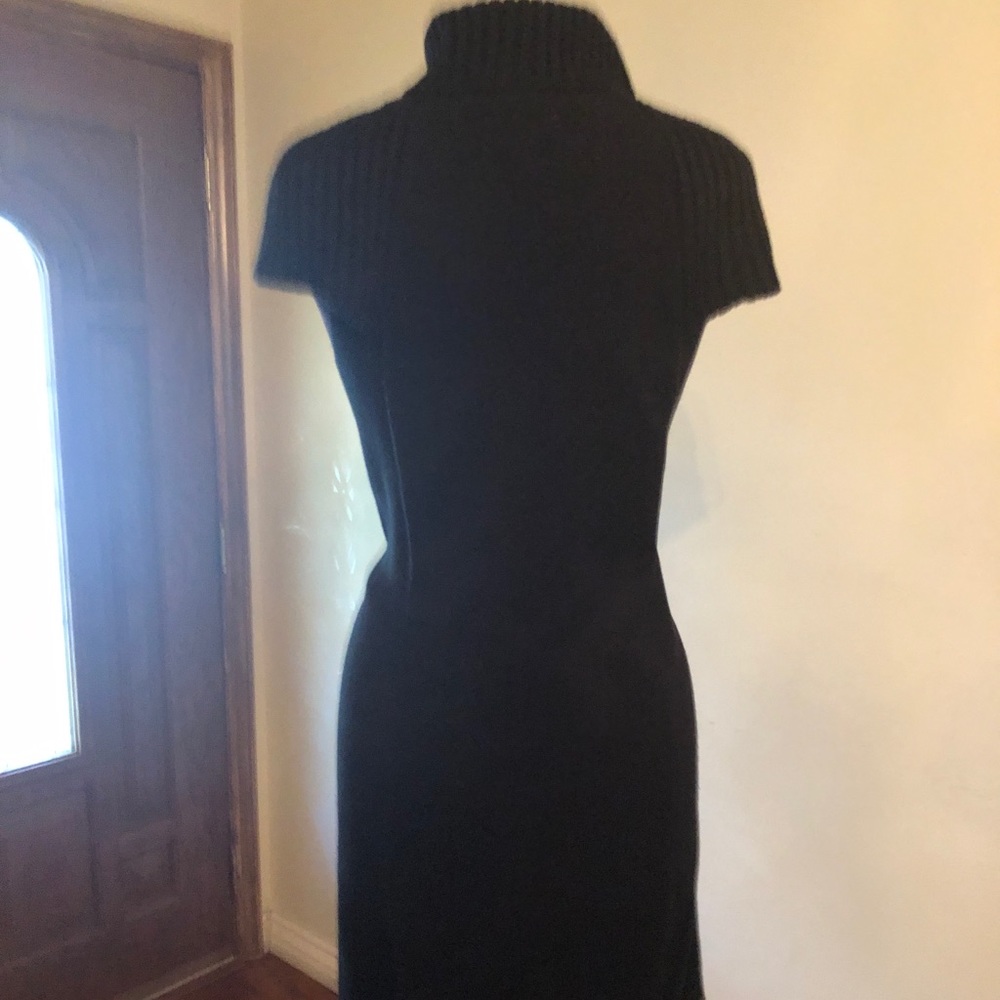 Knitted black dress - Picture 9 of 10